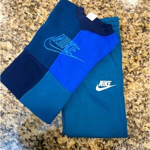 boys Nike jogging set (size8)